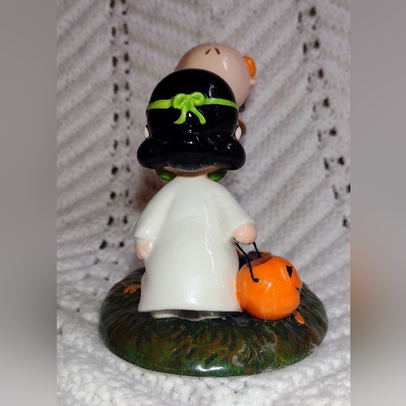Peanuts Dept. 56 BOO! Rare Charlie  Brown Halloween Department 56 Lucy - Picture 2 of 8